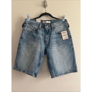 NWT Signature Levi Strauss Classic Denim Shorts Men’s Light Wash Jean Shorts